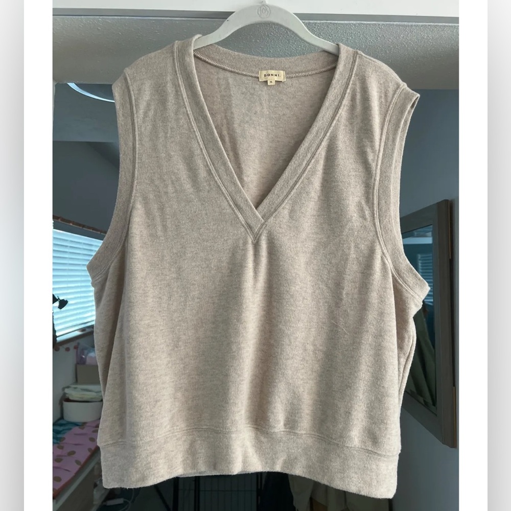 Donni sweater vest
